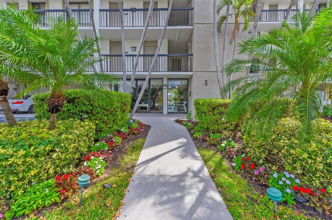 1605 S US Hwy M3-502 1 Jupiter FL 33477