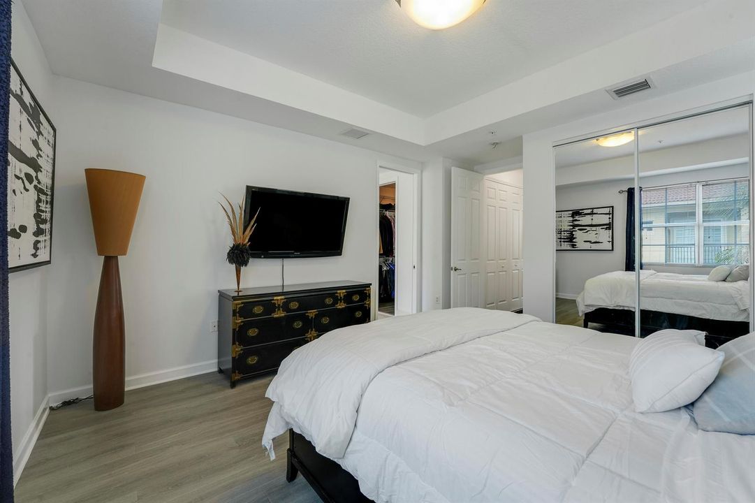 Guest Bedroom / Jr Suite