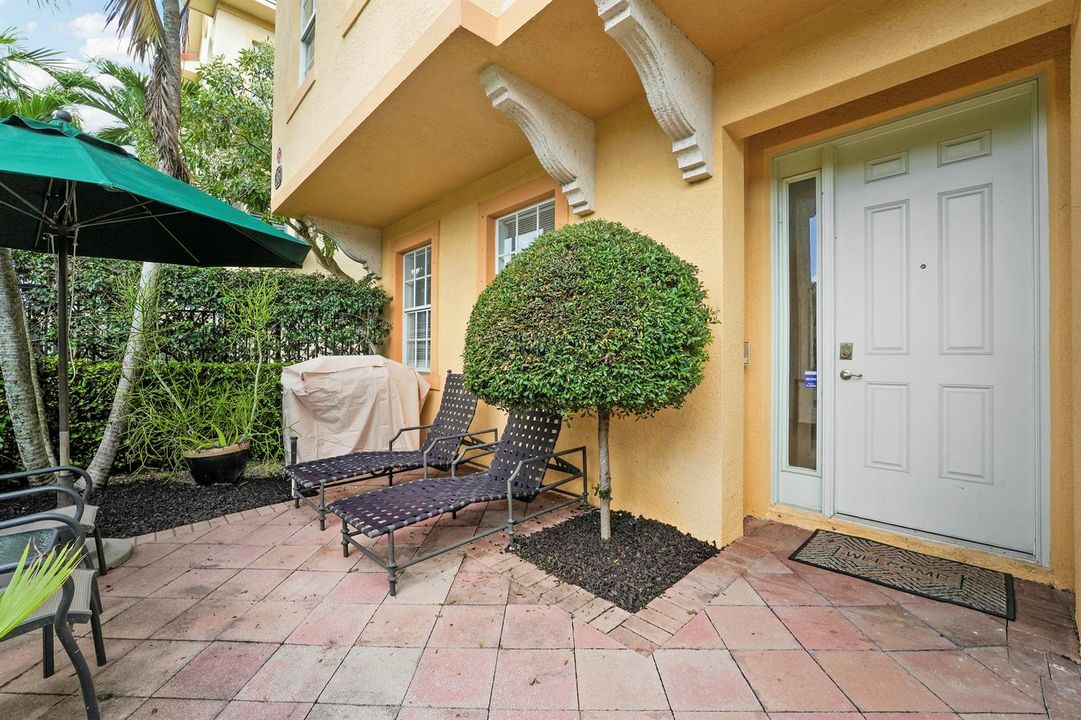 Front Patio / Front Door
