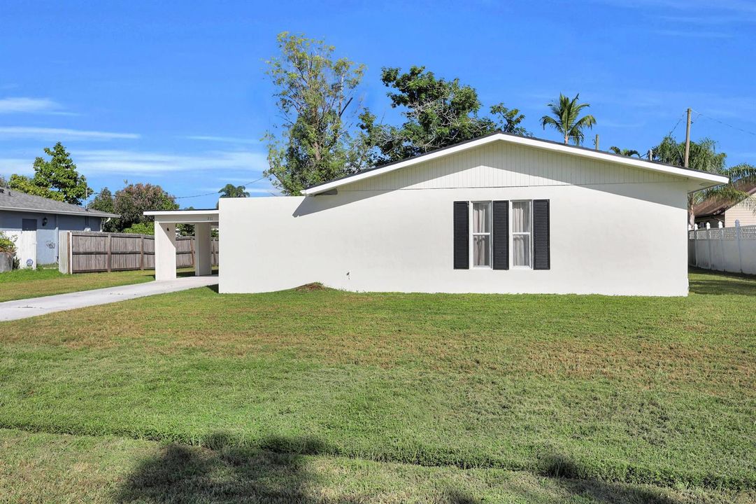 311 nw byron st - 02