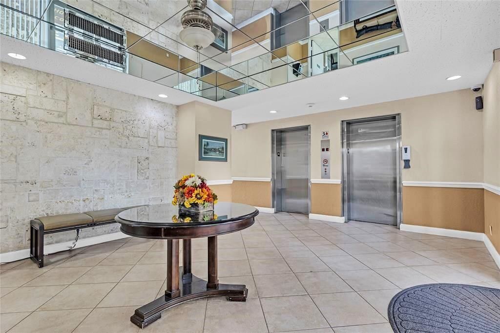 Horizon lobby