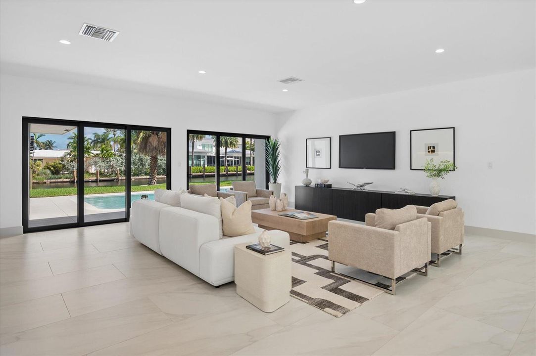05-Bertanzetti-3111 NE 55th St-5
