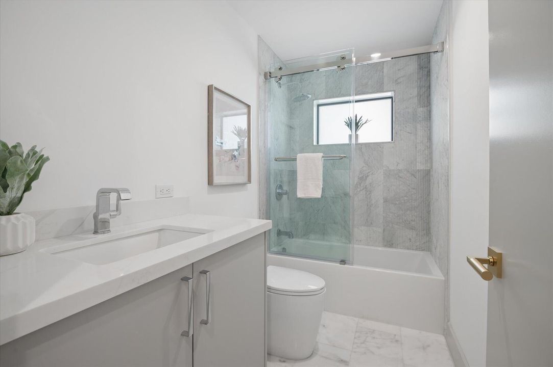 23-Bertanzetti-3111 NE 55th St-23