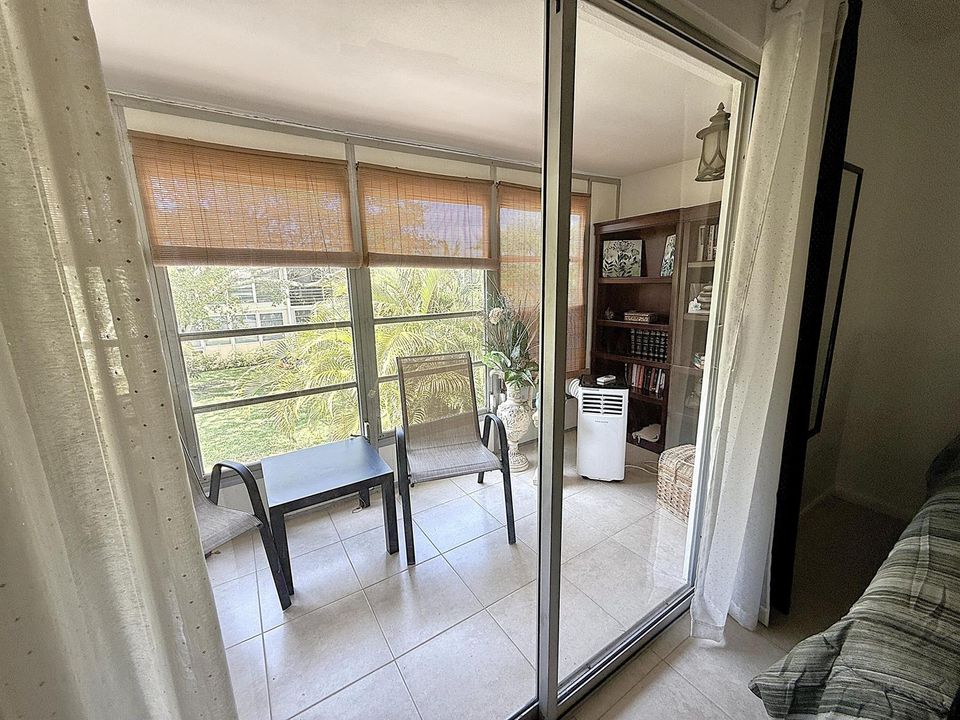 Enclosed Patio with AC