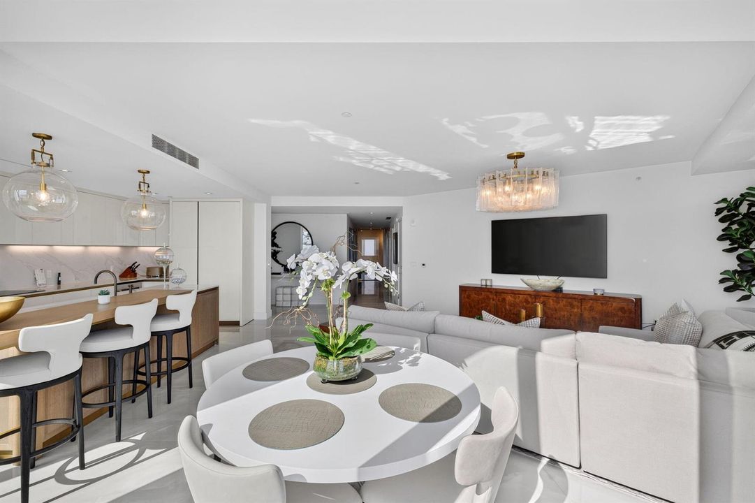 Dining/Living