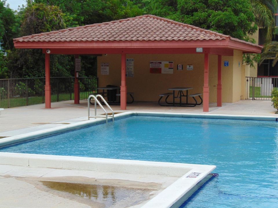 SHADE AREA AT POOL