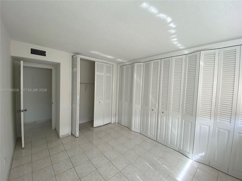 В аренду: $1,770 (2 спален, 2 ванн, 1008 Квадратных фут)