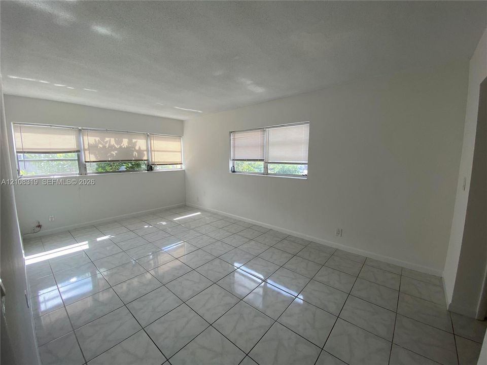 В аренду: $1,770 (2 спален, 2 ванн, 1008 Квадратных фут)