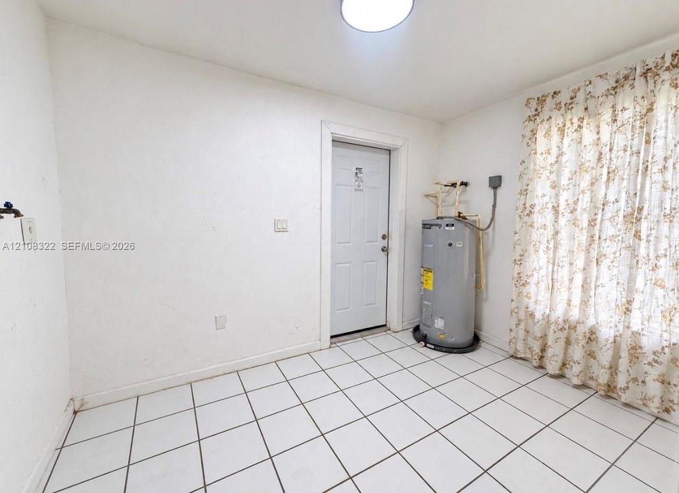 En Venta: $415,000 (3 camas, 2 baños, 1501 Pies cuadrados)