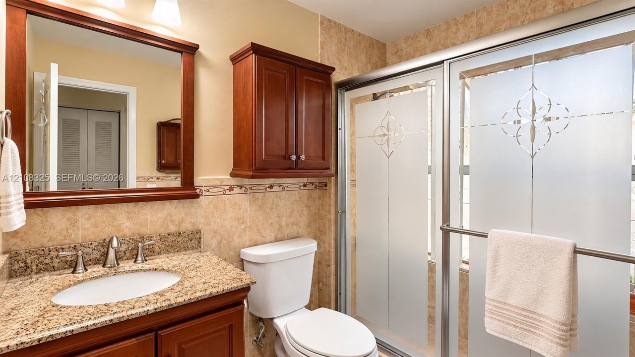 En Venta: $690,000 (3 camas, 2 baños, 1672 Pies cuadrados)