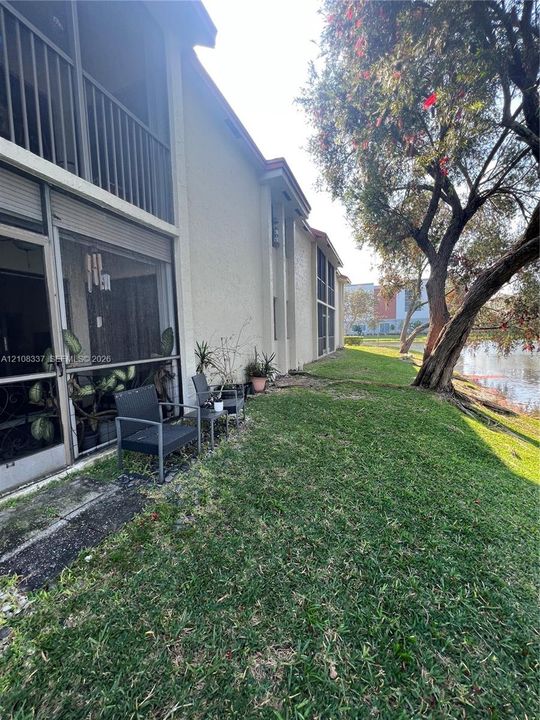 En Renta: $1,950 (2 camas, 2 baños, 970 Pies cuadrados)