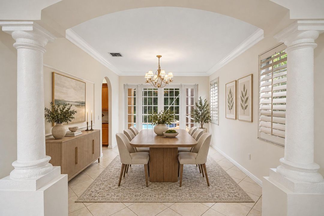 Elegant Neutral Dining Room Retreat
