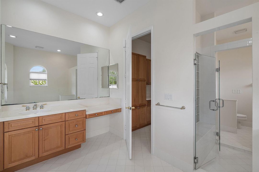 6395 Stonehurst (46)