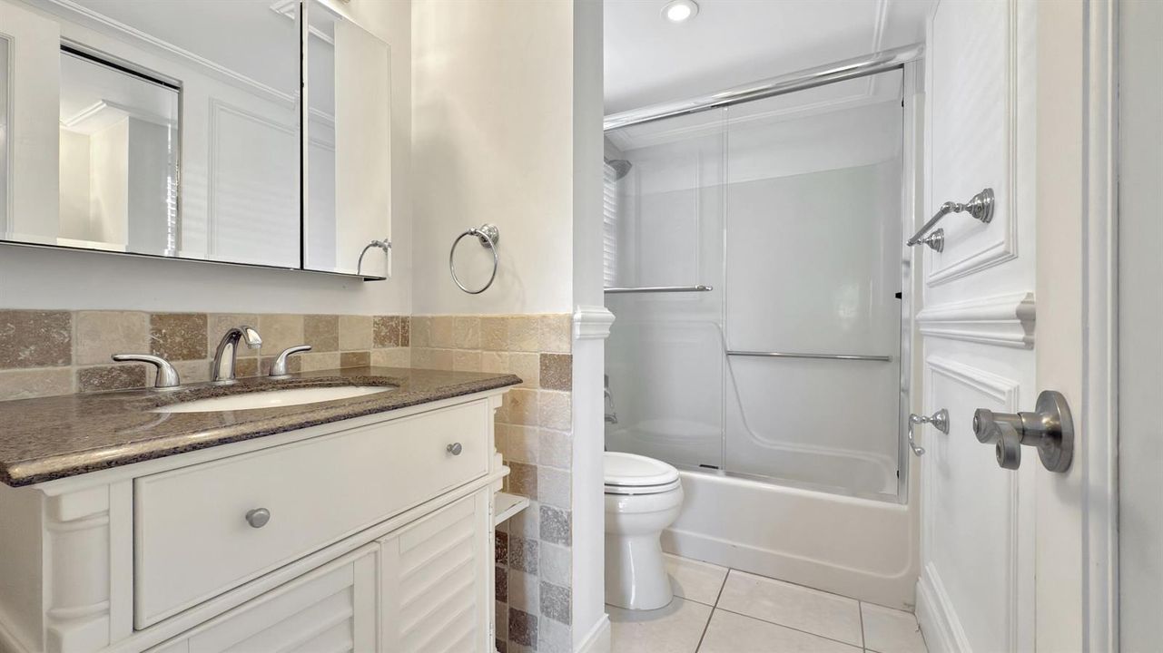 Master Bath 1C