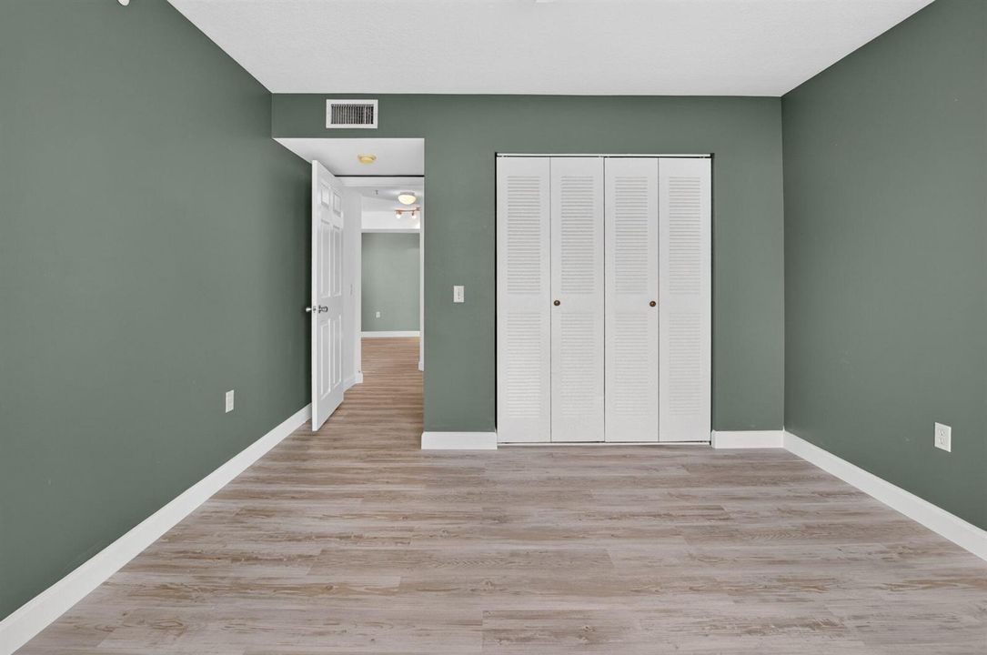 Guest bedroom