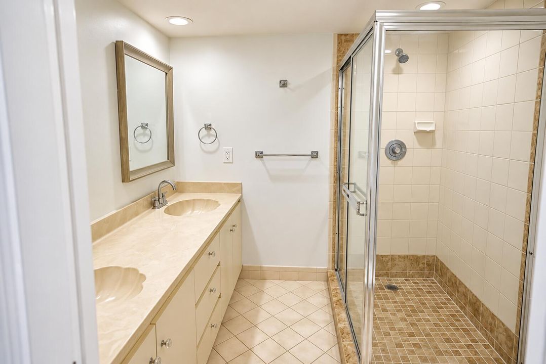 Main bathroom