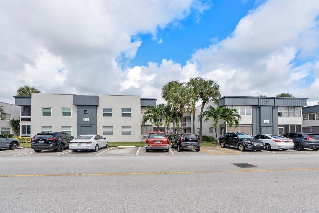 197 Normandy Ln_002