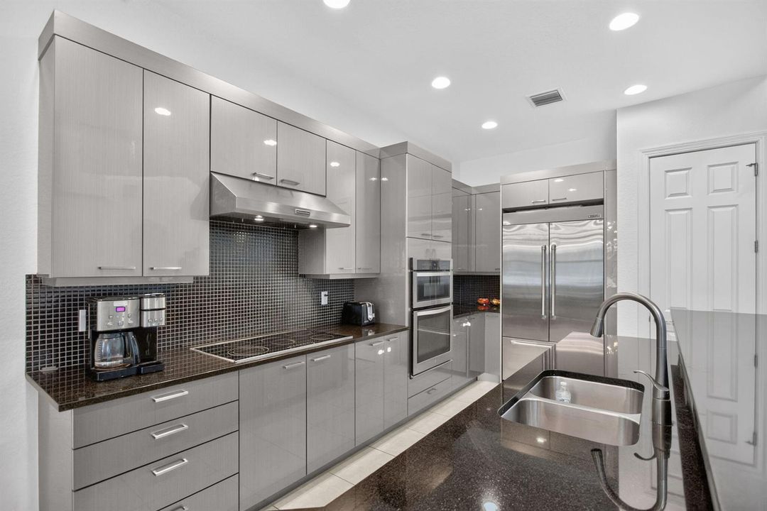 49-web-or-mls-8171-49