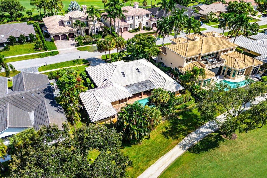 044-16821RoseAppleDrive