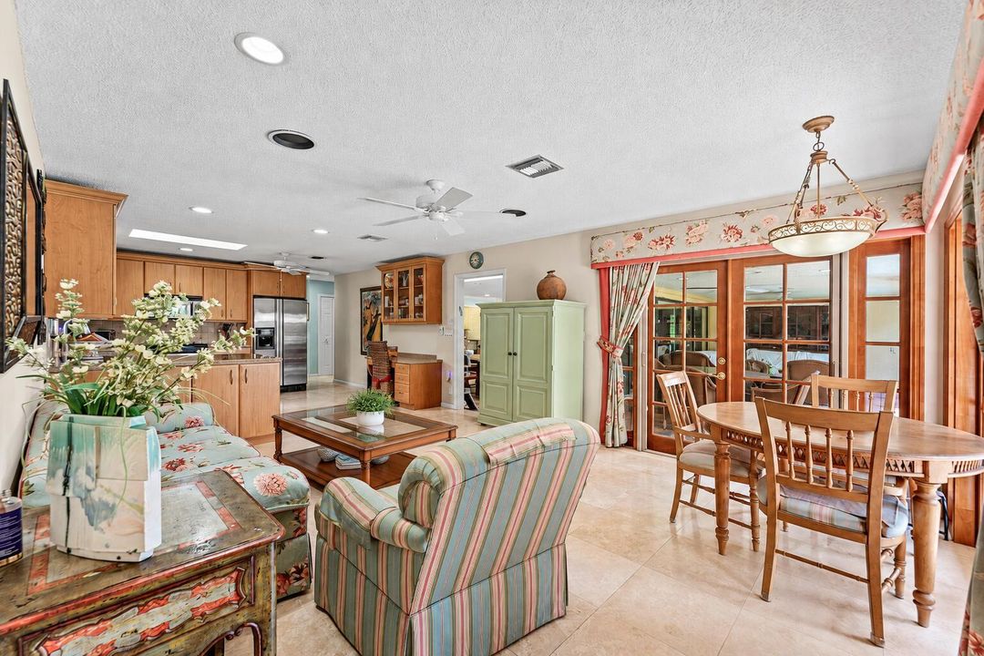 013-16821RoseAppleDrive