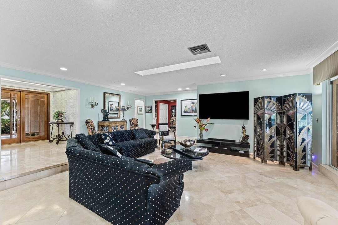006-16821RoseAppleDrive
