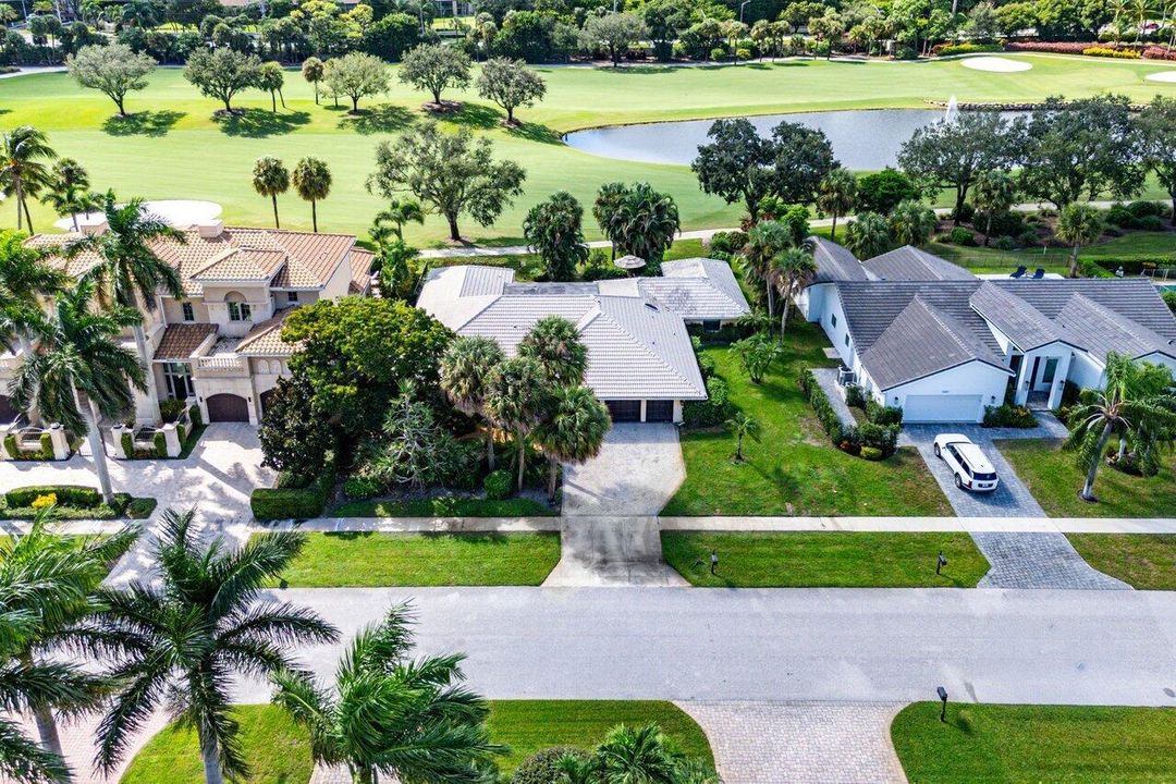 049-16821RoseAppleDrive