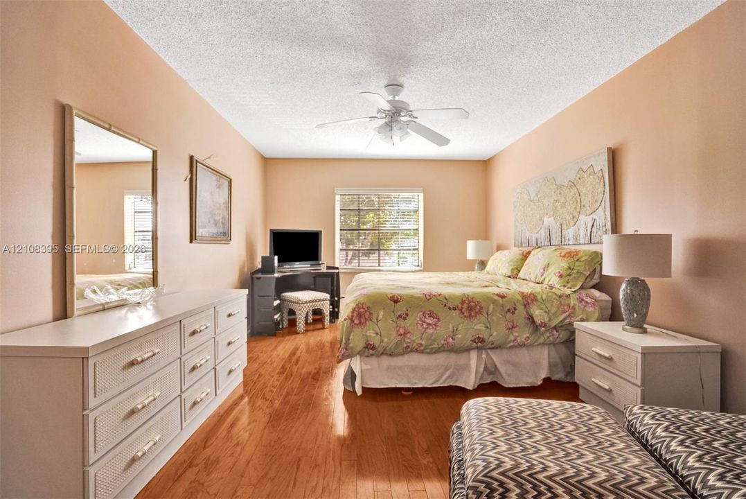 For Rent: $2,100 (2 beds, 2 baths, 1200 Square Feet)
