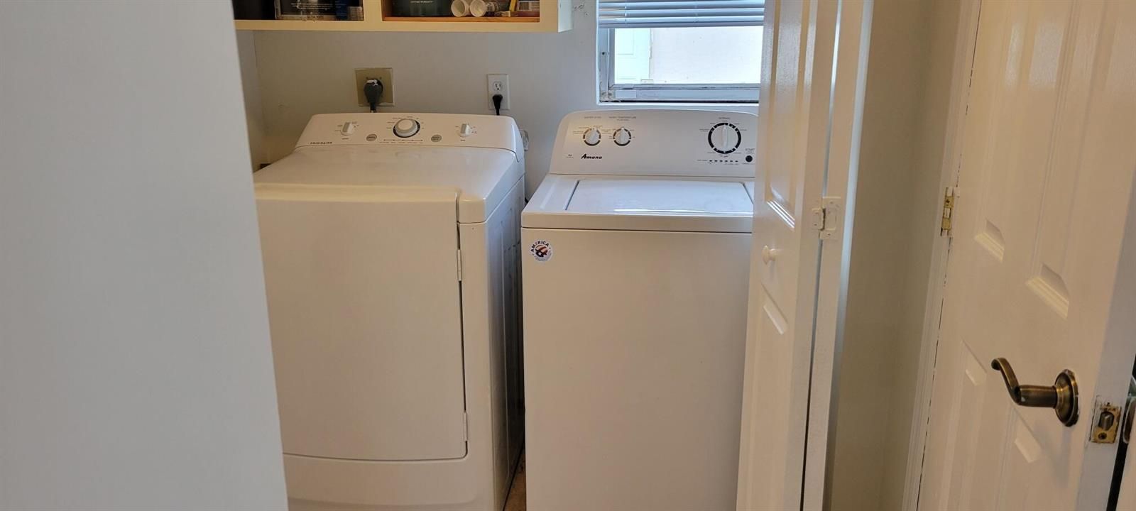 Washer & Dryer A