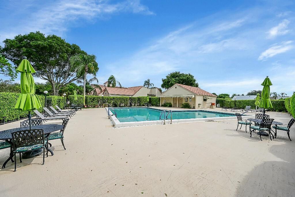 6130 Via Tierra Drive, Boca Raton