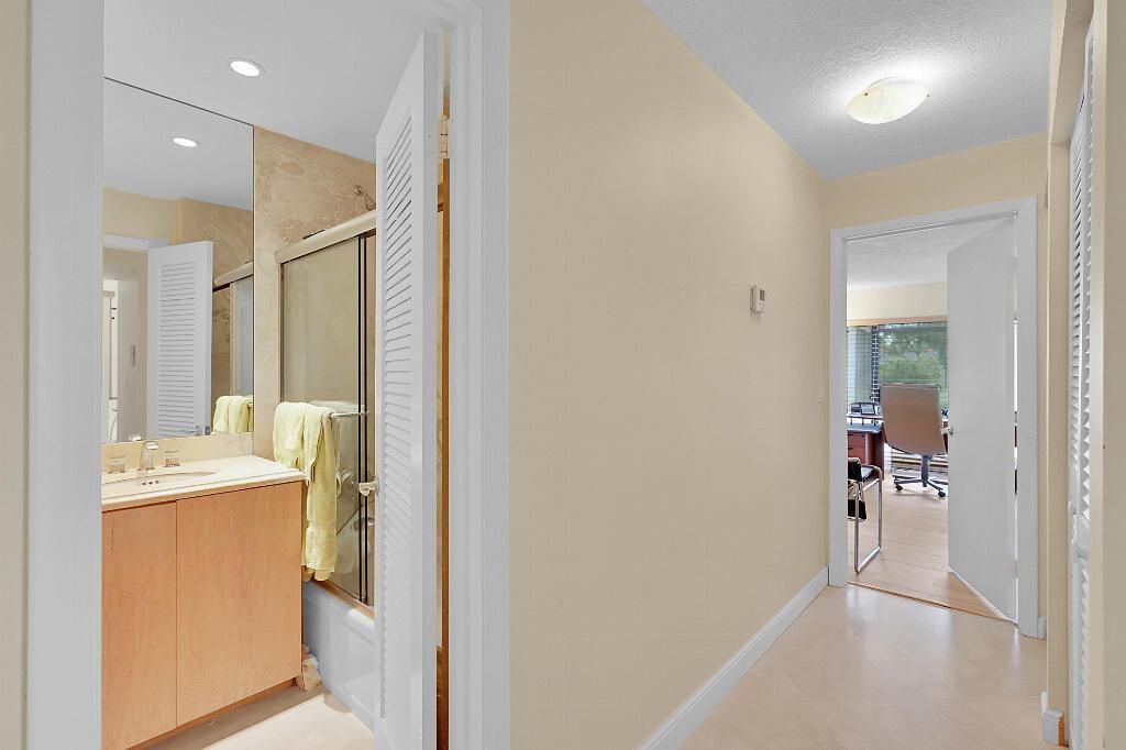 6130 Via Tierra Drive, Boca Raton