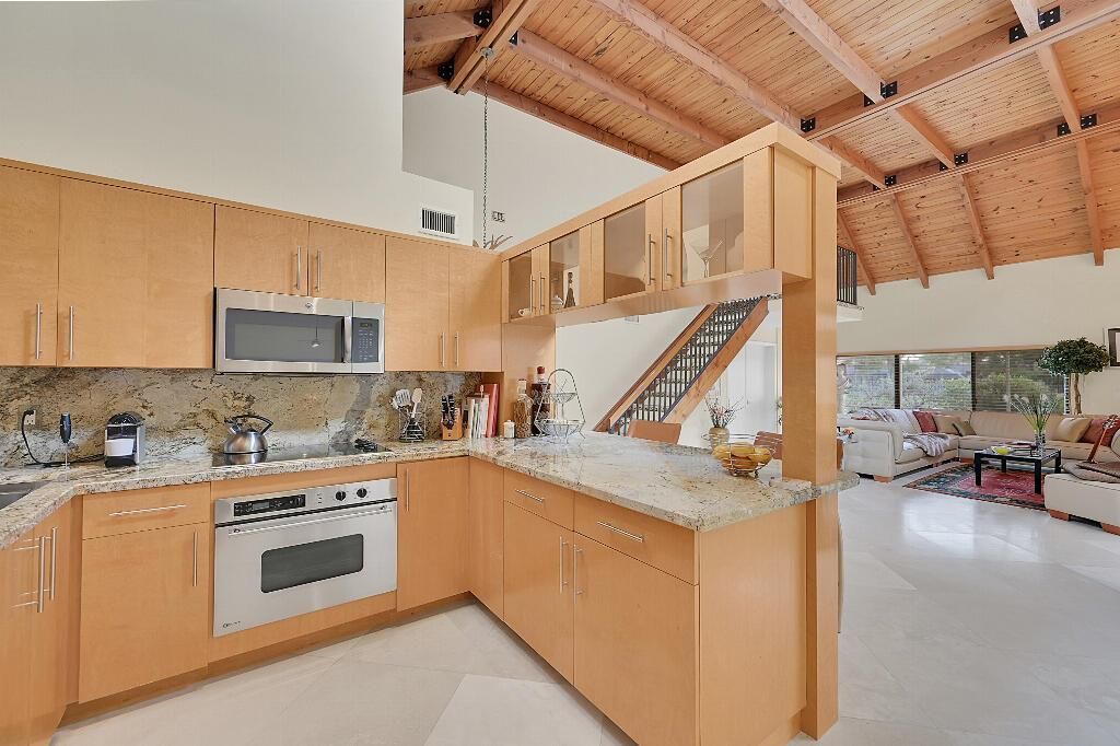 6130 Via Tierra Drive, Boca Raton