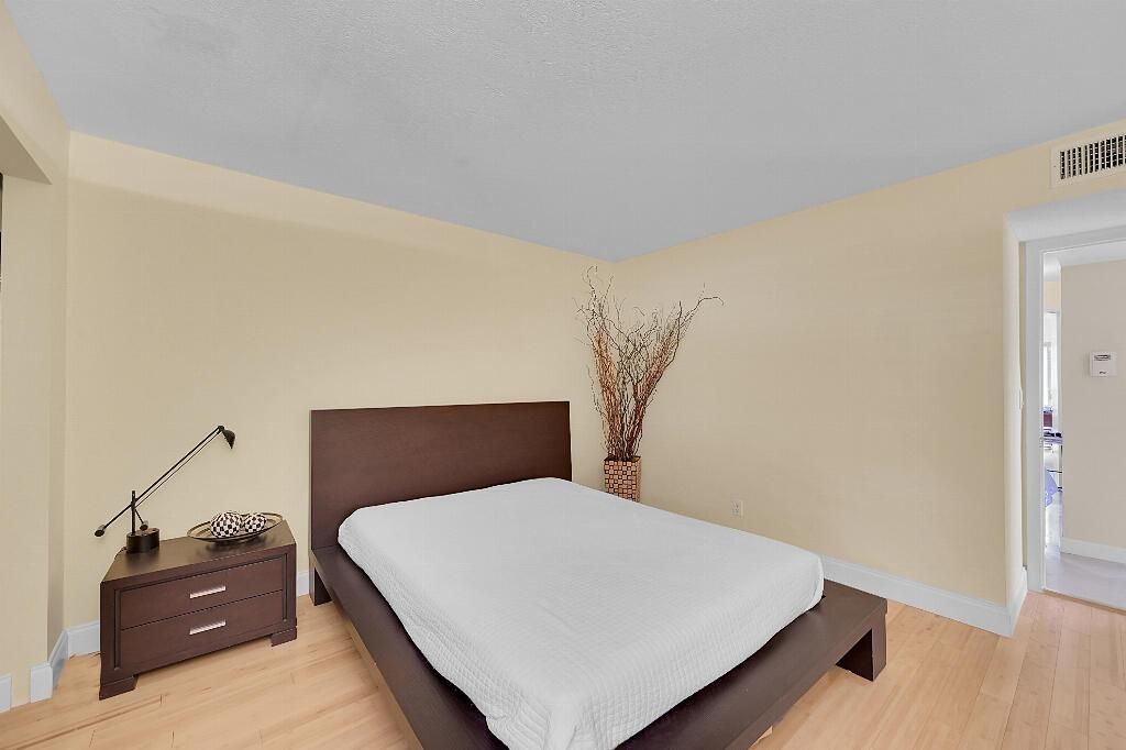 6130 Via Tierra Drive, Boca Raton