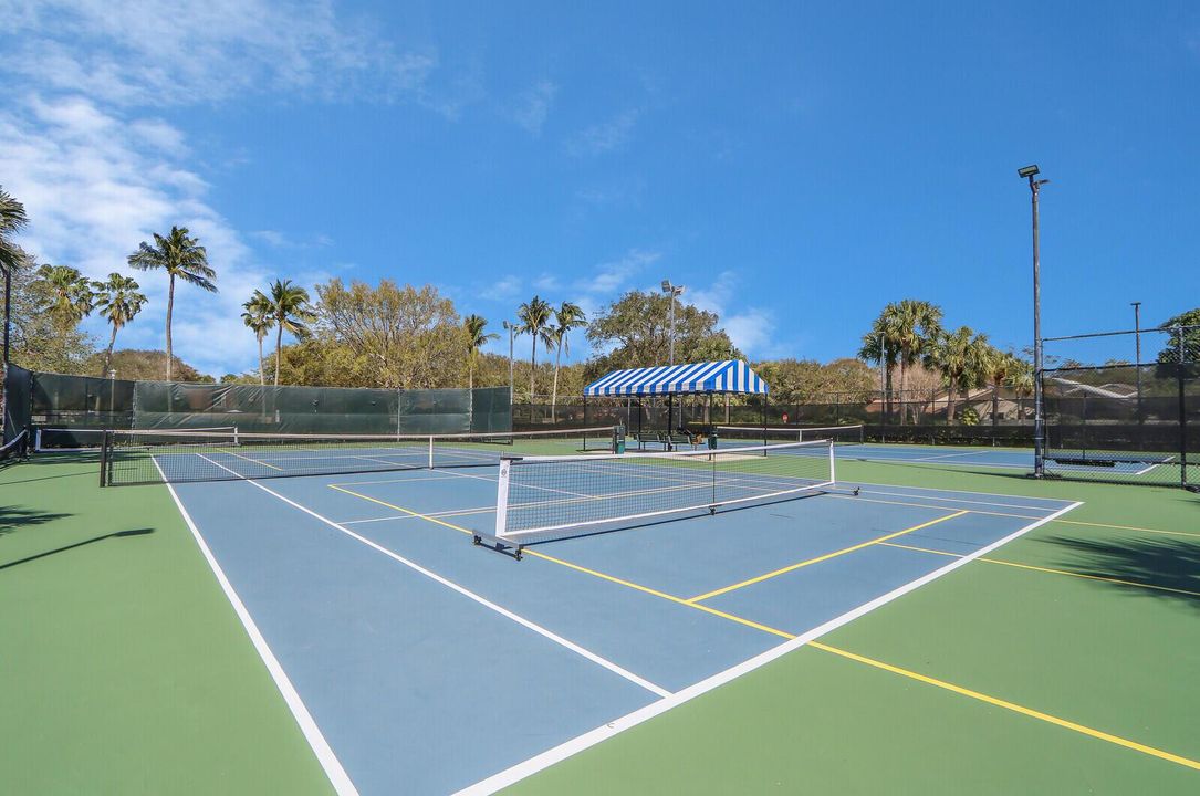Tennis & Pickleball Courts