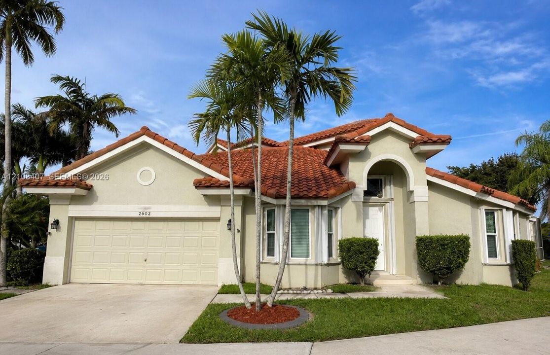 For Rent: $3,700 (3 beds, 3 baths, 2007 Square Feet)