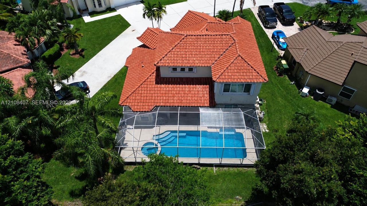 For Rent: $3,700 (3 beds, 3 baths, 2007 Square Feet)