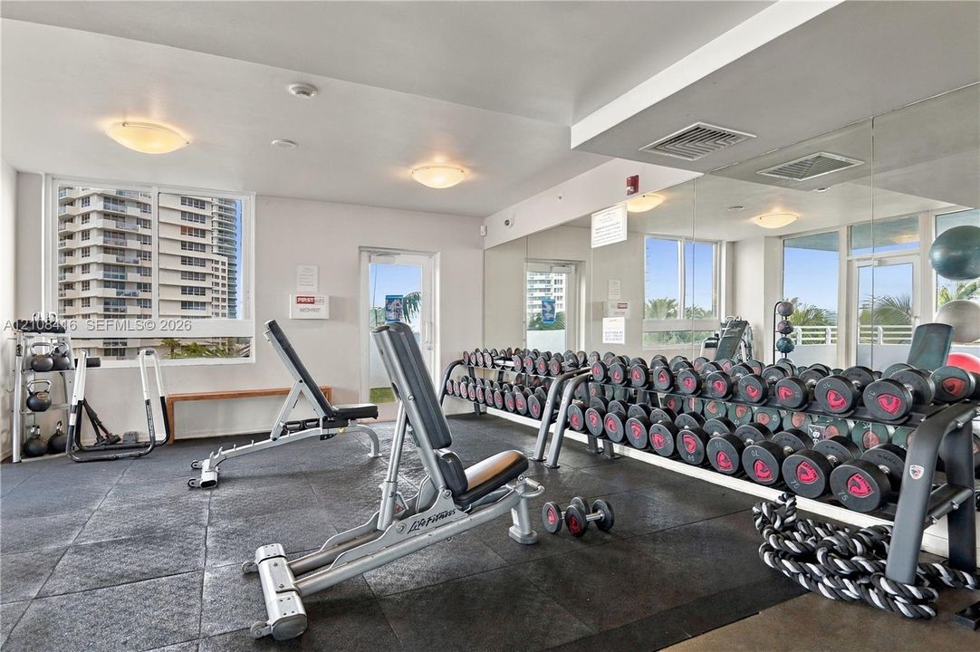 For Sale: $695,000 (2 beds, 2 baths, 1262 Square Feet)