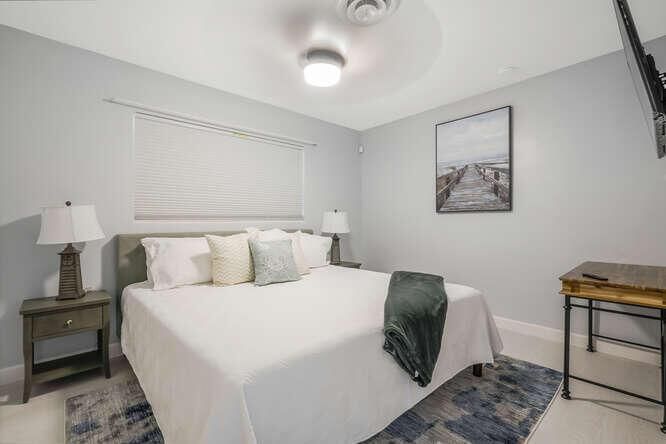 416 Lighthouse Drive North-small-018-008