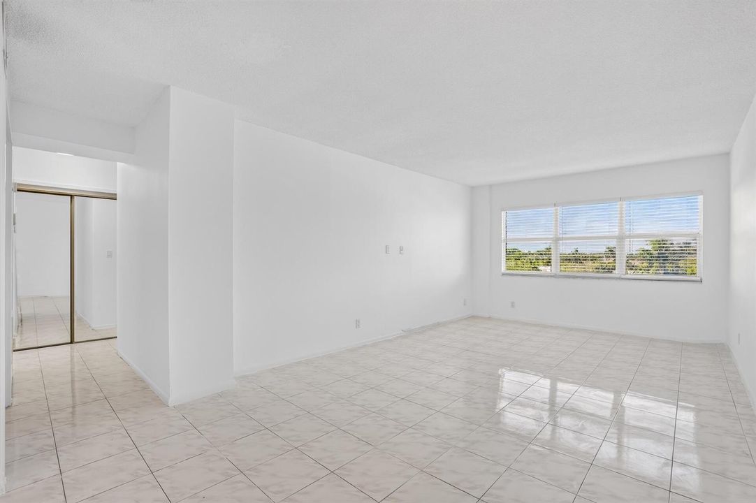 Horizon 404 LIVING AREA