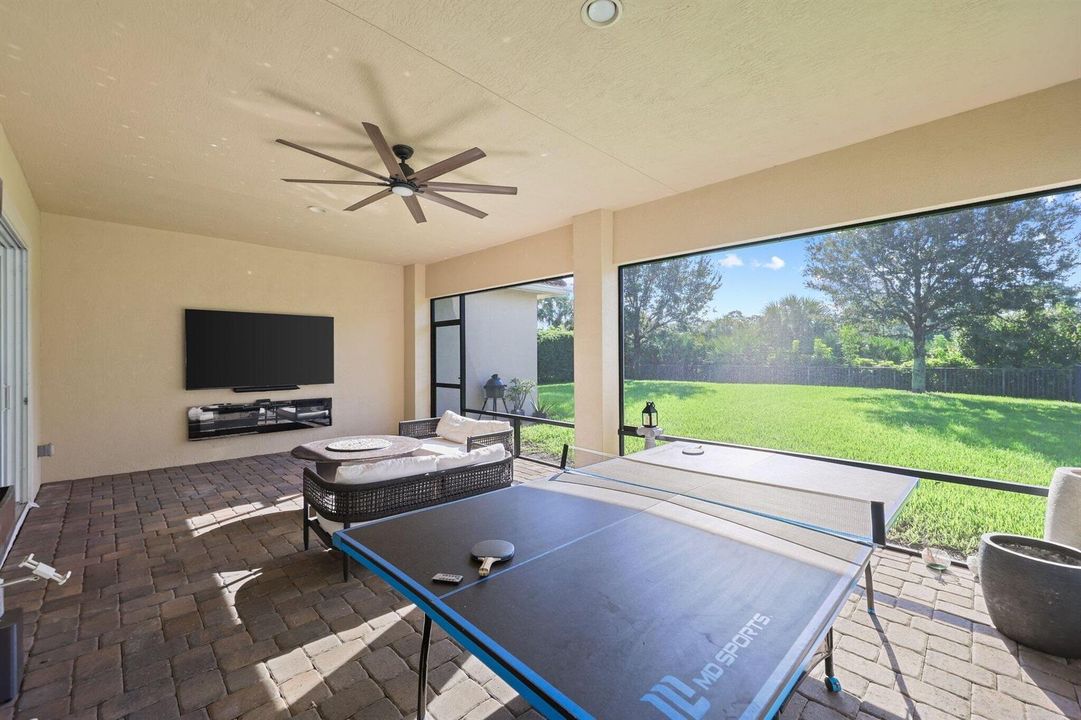 232 Carina Drive - 26.jpg-SMALL