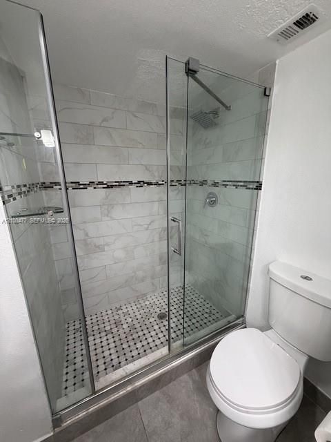 For Rent: $2,900 (3 beds, 2 baths, 1205 Square Feet)