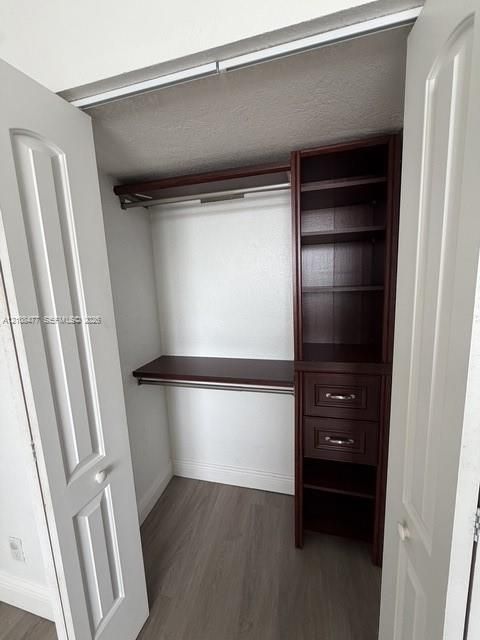 For Rent: $2,900 (3 beds, 2 baths, 1205 Square Feet)