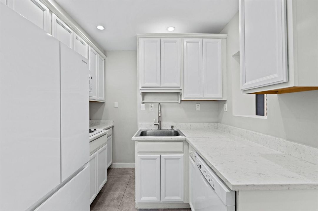 18-web-or-mls-A7401787