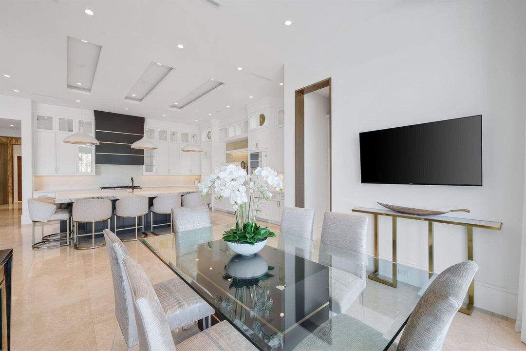 Breakfast area