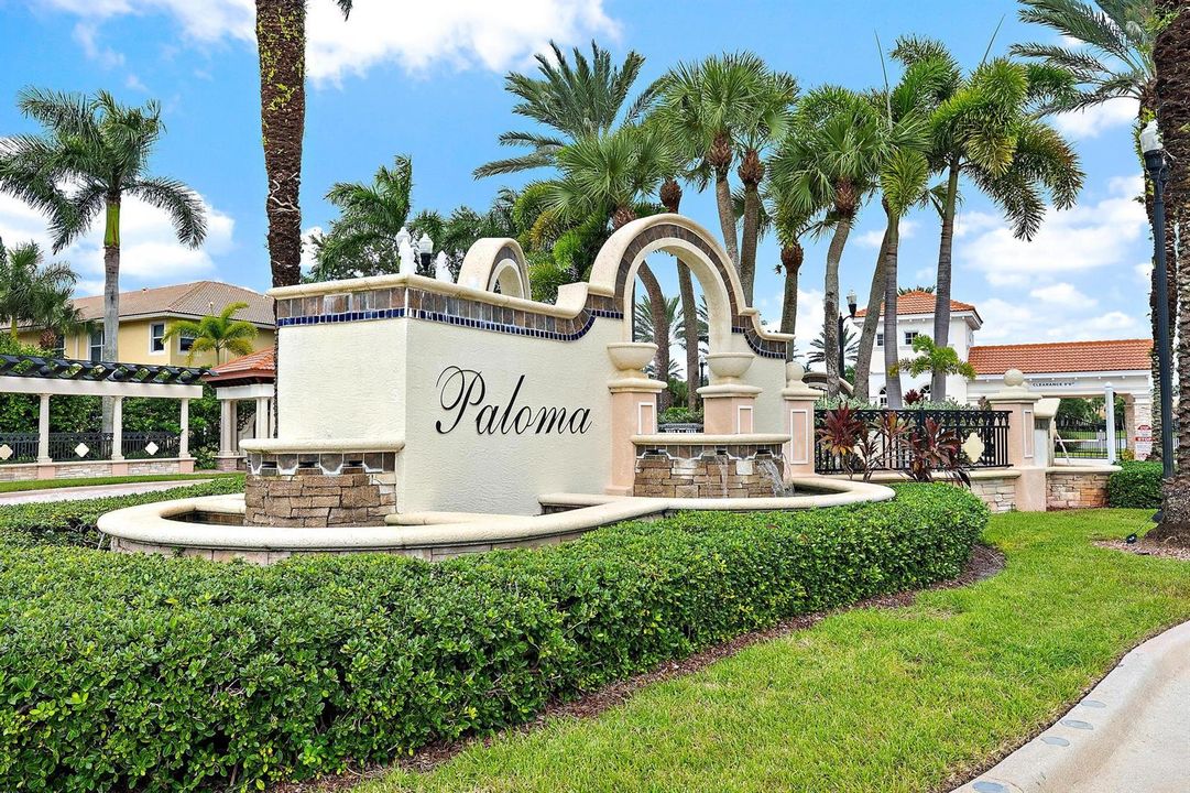 Paloma Entrance