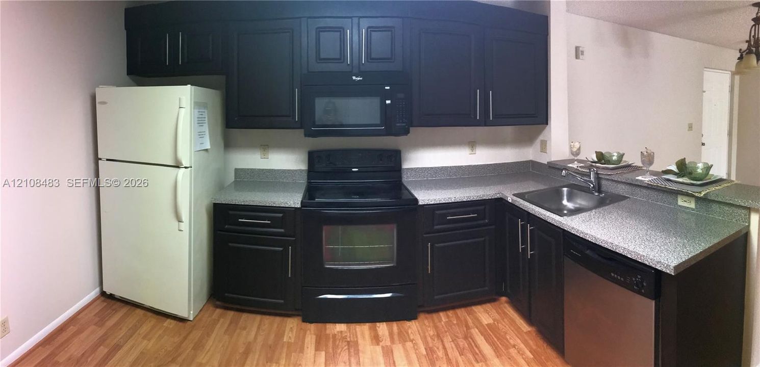 En Renta: $1,900 (1 camas, 1 baños, 777 Pies cuadrados)