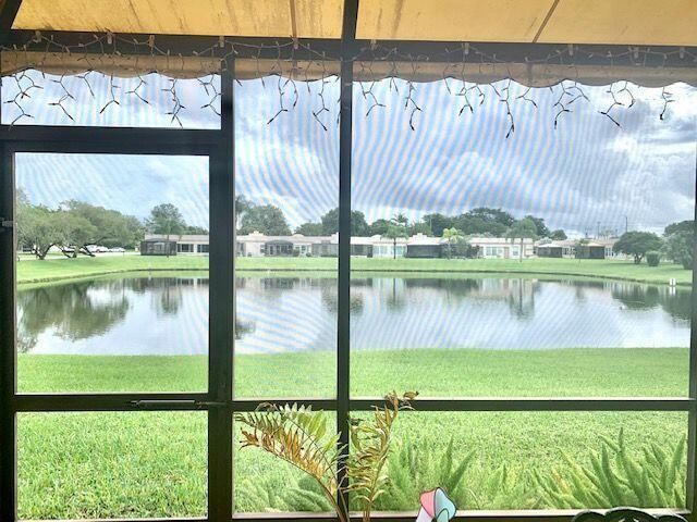 Back Patio w/Lake View