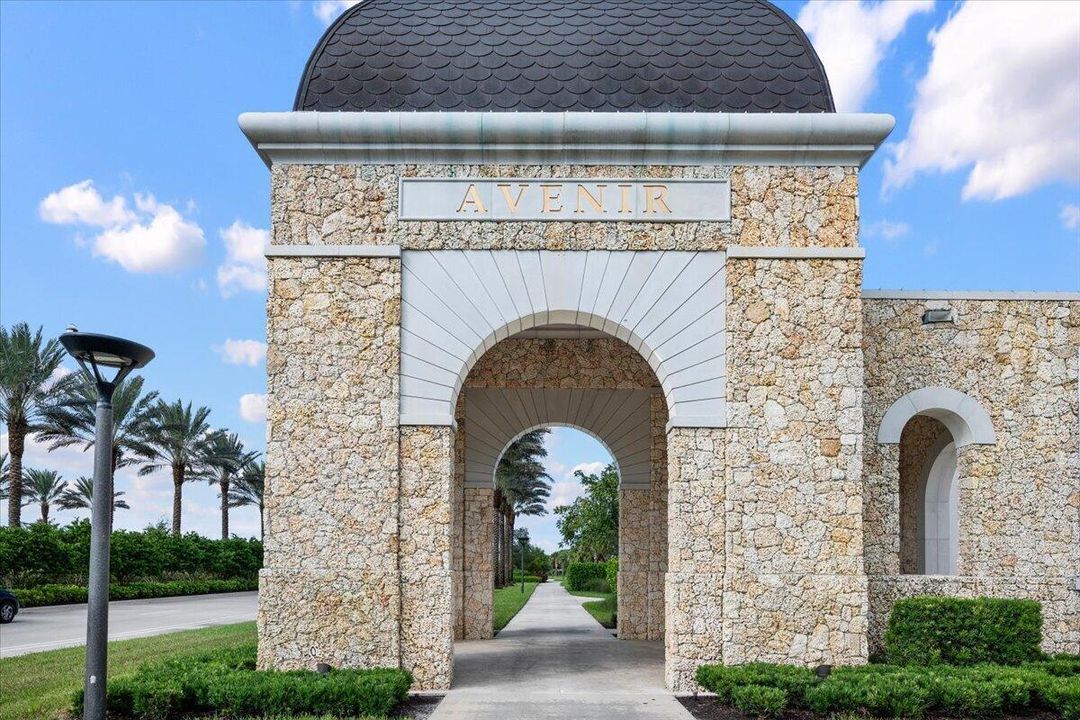 Avenir Entrance