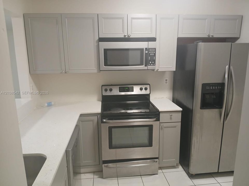 En Renta: $2,100 (2 camas, 2 baños, 820 Pies cuadrados)