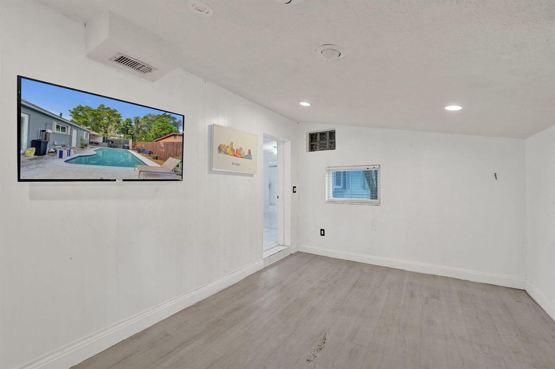 24-web-or-mls-DSC03092
