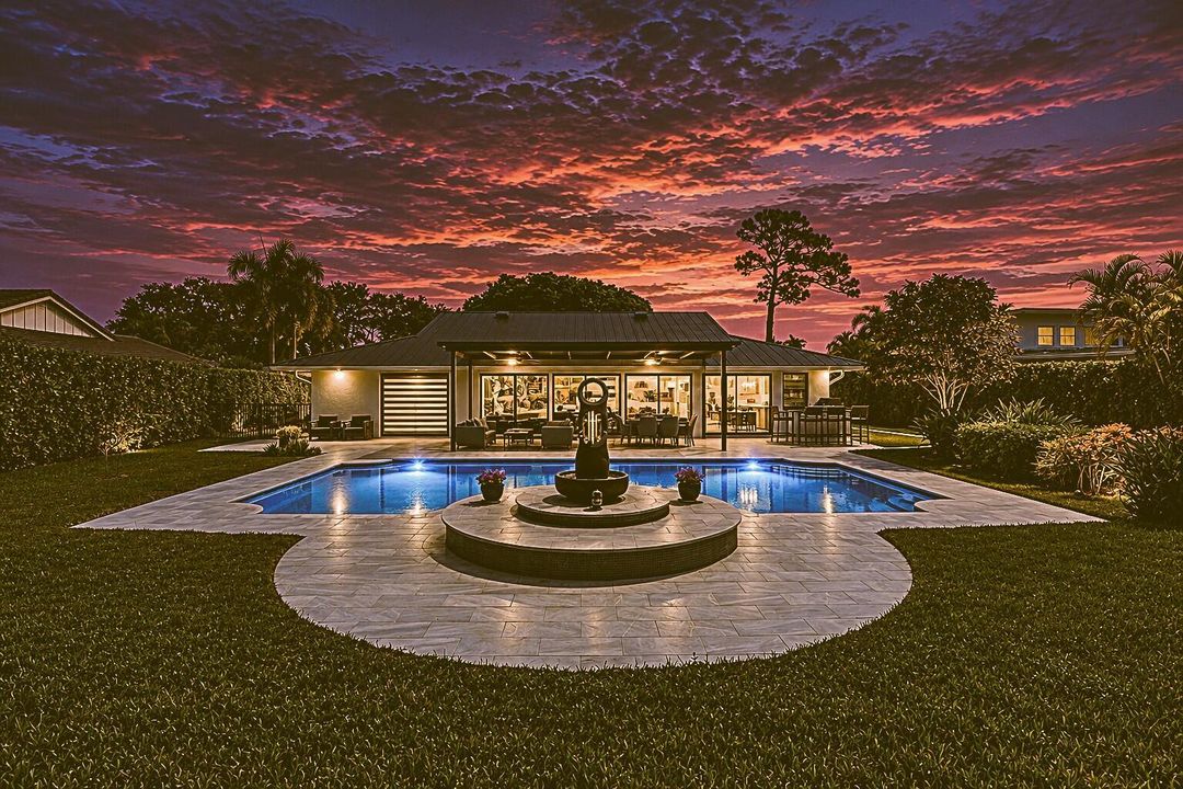 Night View House Rear